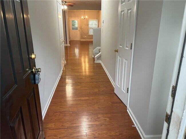 Foto del edificio - 2958 Greyhawk Ln