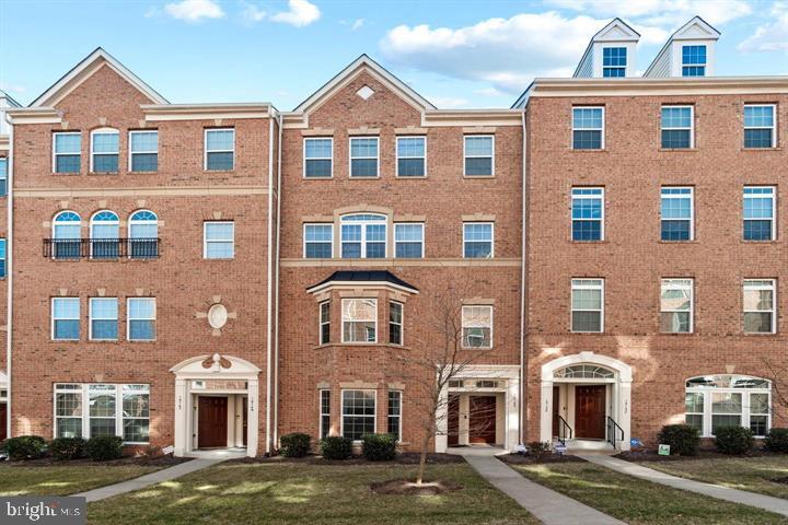 Foto principal - 15151 Leicestershire St