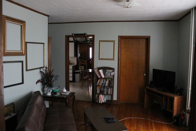Foto del edificio - 410 E Yates St