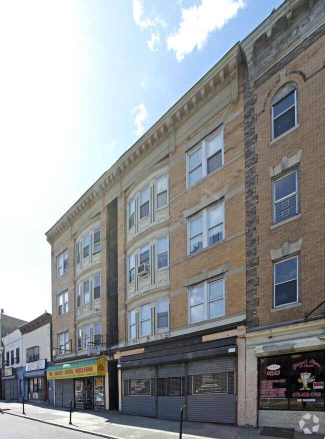 216218 Bloomfield Ave Newark, NJ 07104 Rentals Newark, NJ
