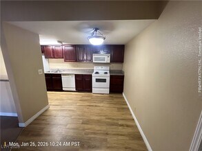Building Photo - 5242 River Glen Dr