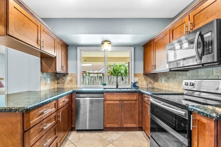 Photo - 1352 Wyndcliff Dr (Wellington, FL)