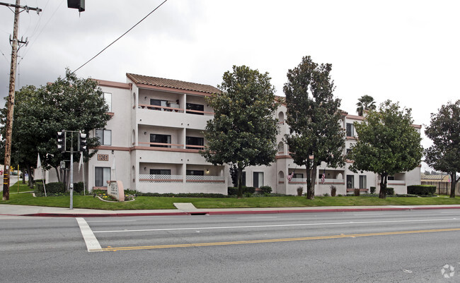 Foto del edificio - Holiday Springs Of Escondido