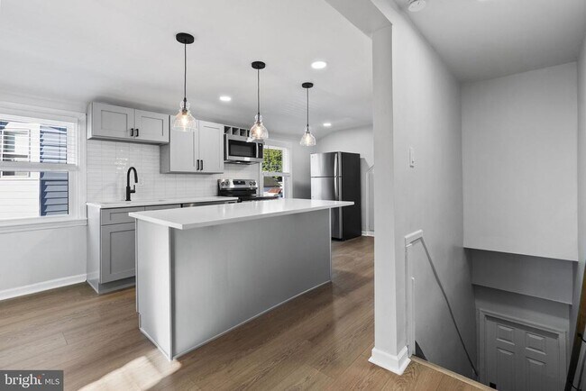 Foto del edificio - 821 Stanbridge St
