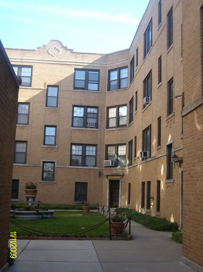 5145 N Lincoln Ave Unit ., Chicago, IL 60625 Apartment for Rent in