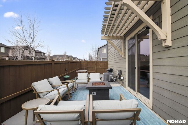 Foto del edificio - 20748 Boulderfield Ave