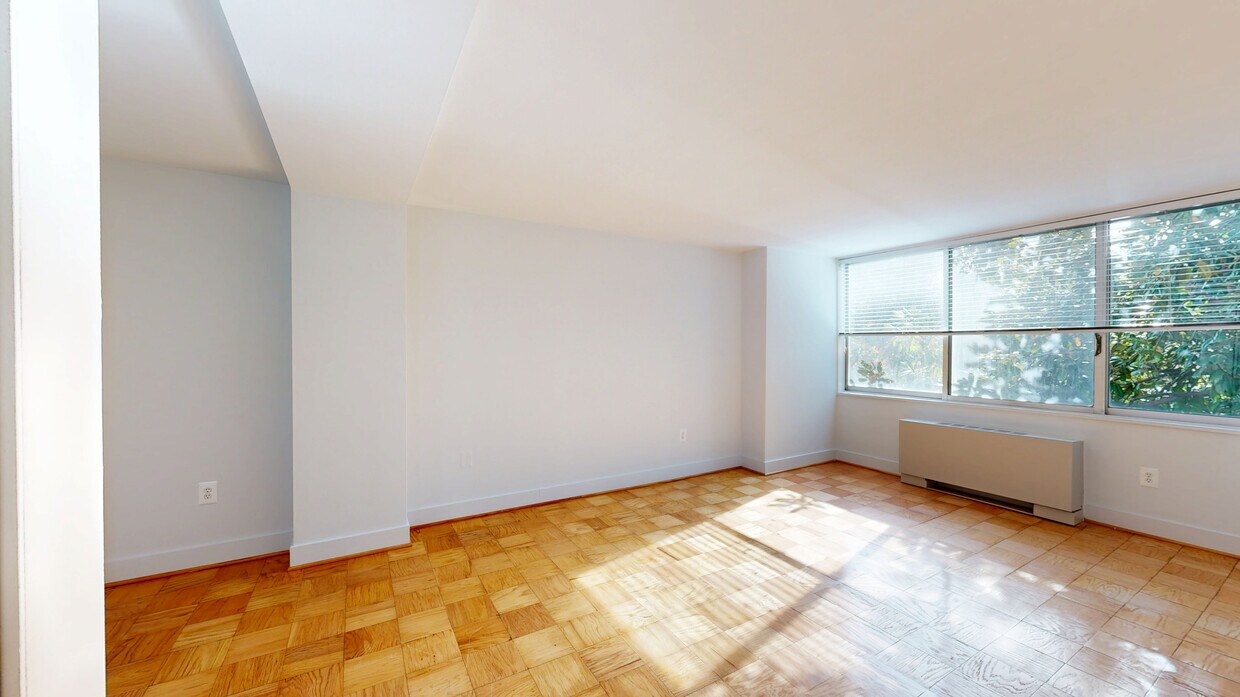 Photo - Newport West Apartments