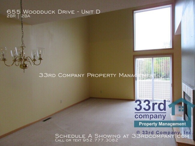 Building Photo - Conveniently Located Woodbury 2 Bedroom/2 ...