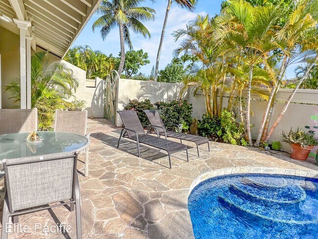 Building Photo - 3 br, 3 bath House - 7882 Makaaoa Pl,