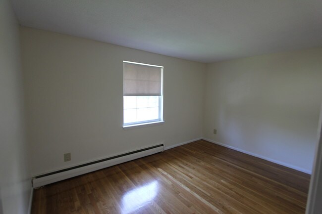 Foto del edificio - 997 Pleasant St
