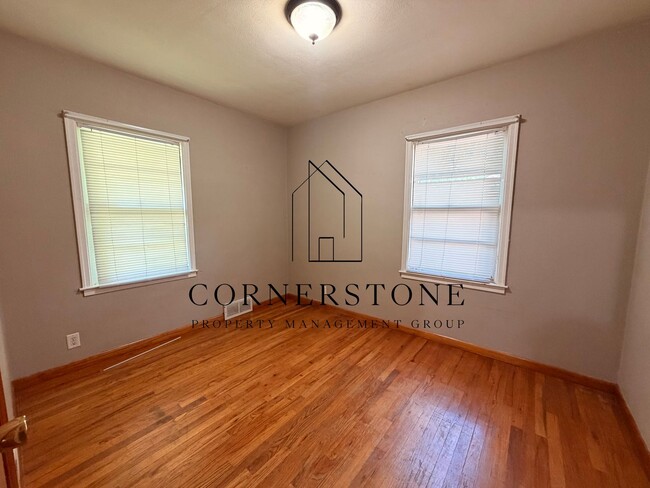 Foto del edificio - Spacious 2+ bedroom Ranch $850