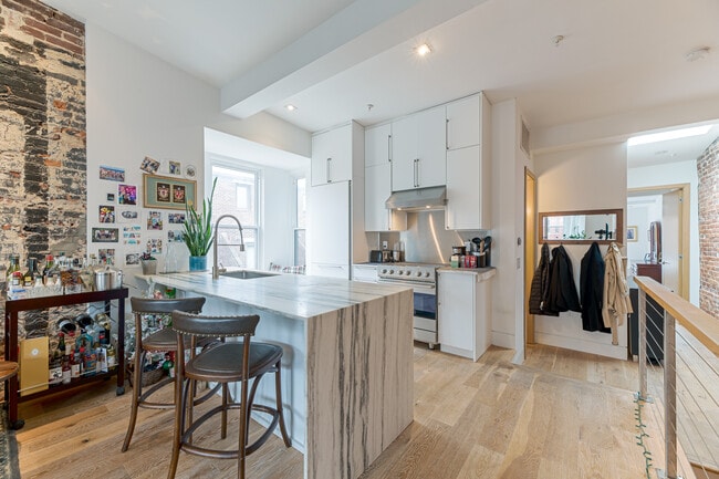Foto del edificio - 1713 15th St NW