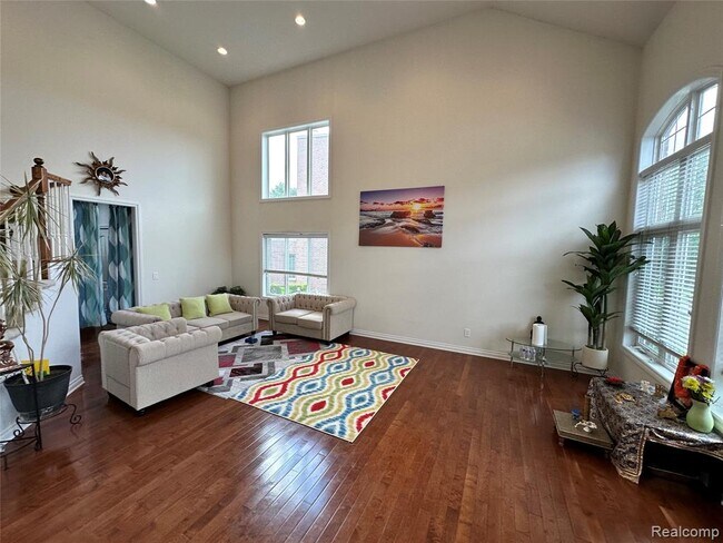Foto del edificio - 24561 Cavendish Ave E