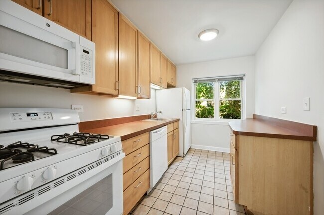 Foto del edificio - 205 Custer Ave