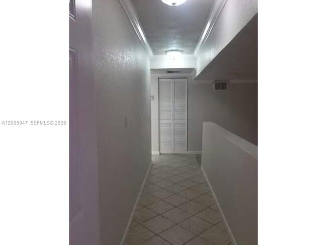 Building Photo - 4850 SW 63rd Terrace