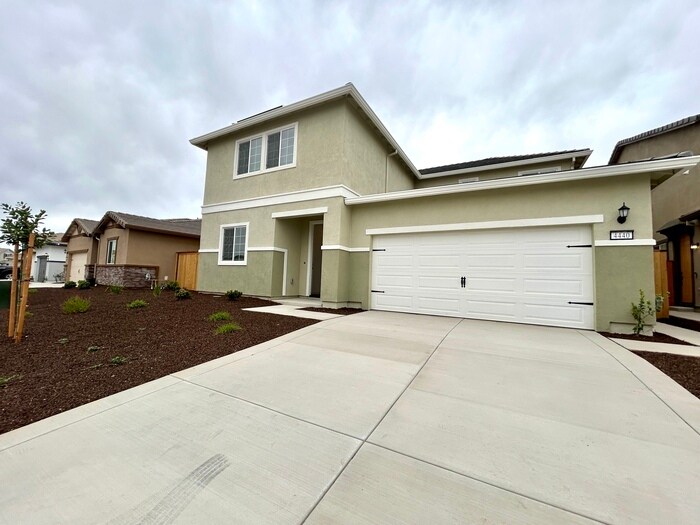 Primary Photo - Beautiful New Solar 4 Bedroom Located in R...