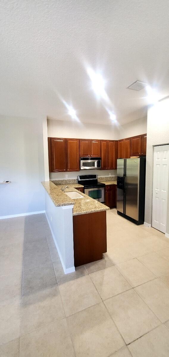 Building Photo - 4851 Bonsai Cir