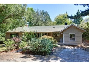 Building Photo - 7280 SW 83rd Ave