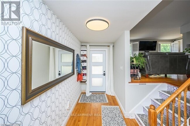 Photo du bâtiment - 551 Chamberlain Rd