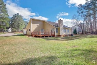 Building Photo - 100 Bloomfield Dr