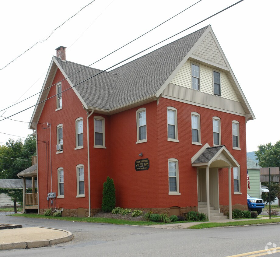 Primary Photo - 228-232 Maynard St