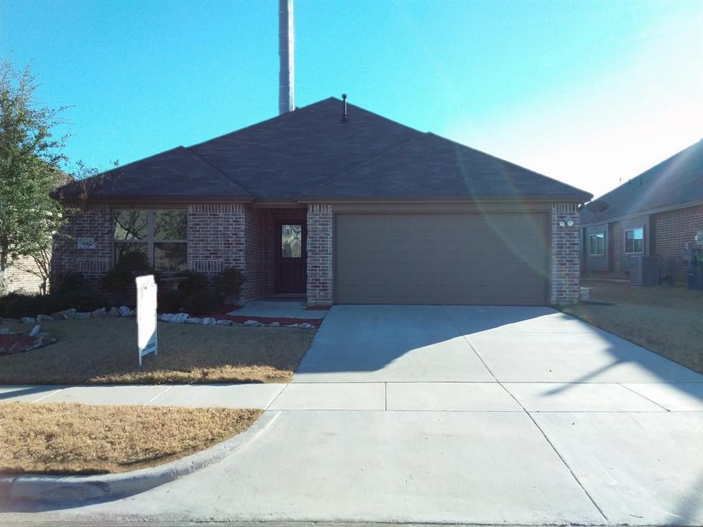 Primary Photo - 662 Sharpley Dr