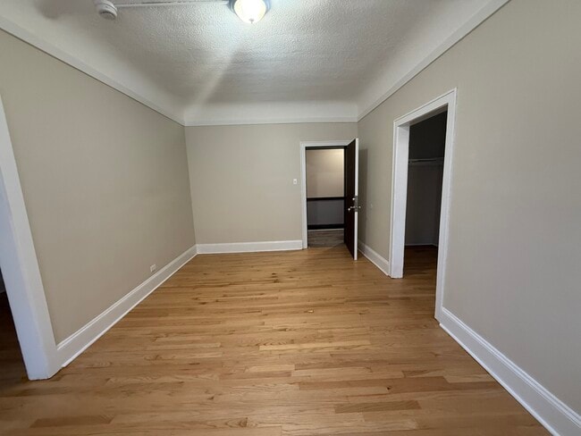 Foto del edificio - 7542 Adams St