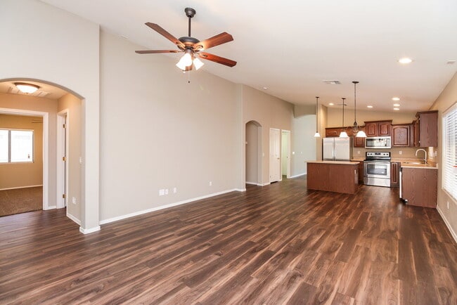 Foto del edificio - 3275 W Sunshine Butte Dr