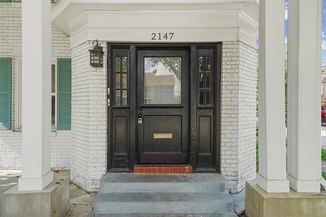 Foto del edificio - 2147 Sul Ross St