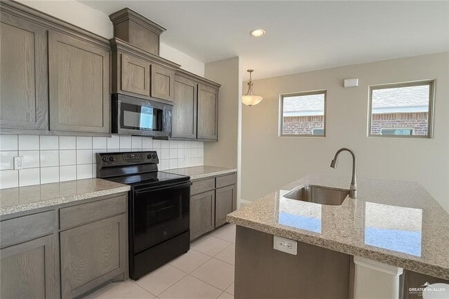 Foto del edificio - 15 S Templo Dorado