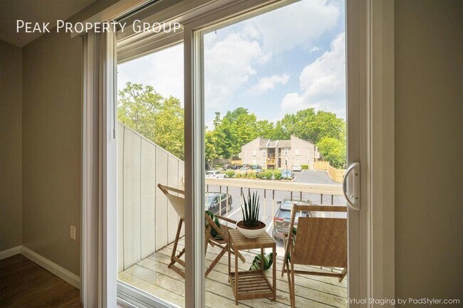 Building Photo - Available in July! Located in amazing Gran...