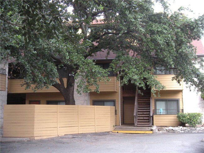 Building Photo - K2146 - Nueces Corner #207