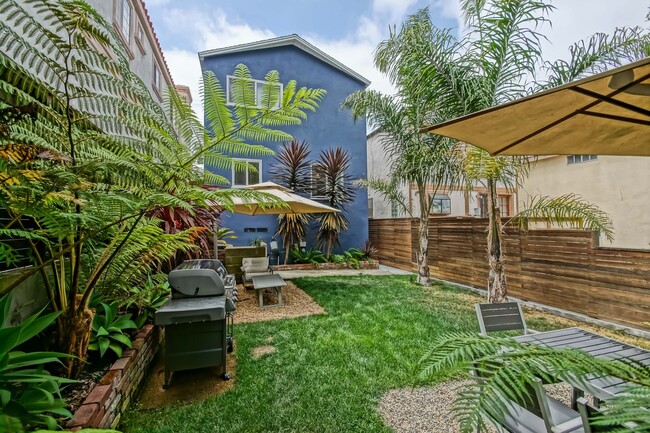 ENJOY INDOOR/OUTDOOR CALIFORNIA LIVING IN THIS CHARMING & STYLISH, 3BR1.5BA GOLDEN HILLS HOME W/ ... - ENJOY INDOOR/OUTDOOR CALIFORNIA LIVING IN THIS CHARMING & STYLISH, 3BR1.5BA GOLDEN HILLS HOME W/ ...