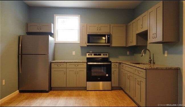 Foto del edificio - 33 Center St