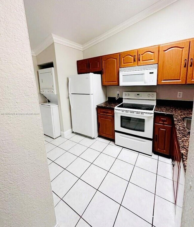 Foto del edificio - 2461 NW 56th Ave