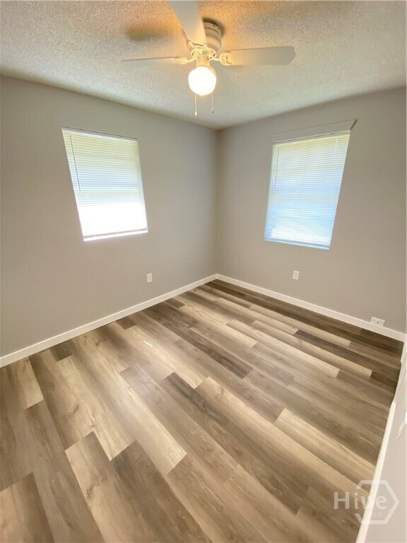 Foto del edificio - 4909 Meding St