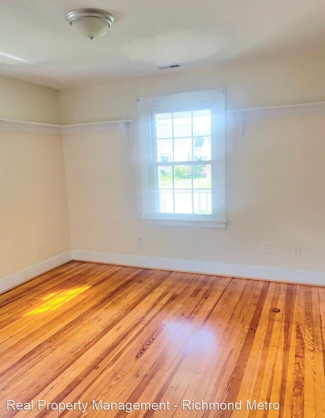 Building Photo - 3 br, 2 bath House - 5213 Bloomingdale Avenue