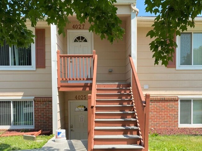 Foto del edificio - Aplin Duplex (4025/4027)