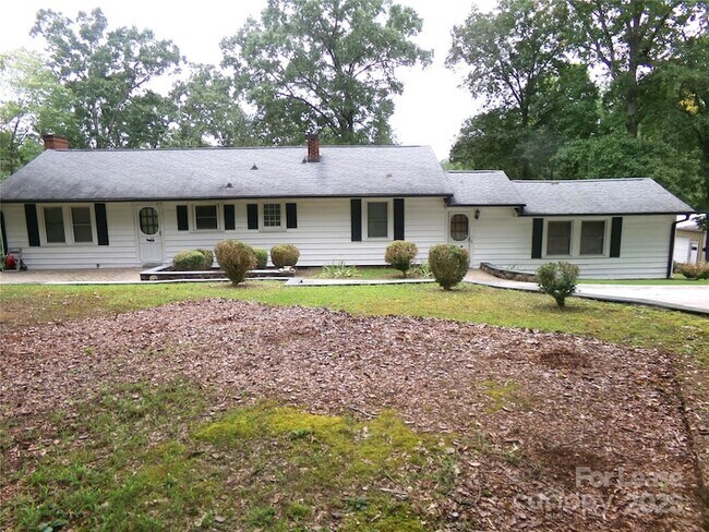Foto del edificio - 24278 State Hwy 49