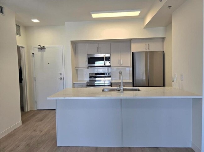 Building Photo - 635 Ballantrae Dr