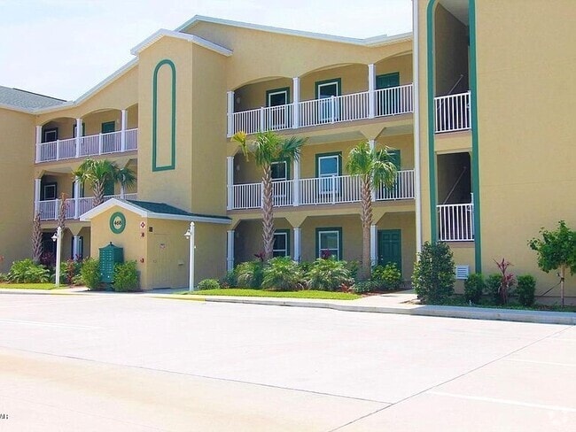 Building Photo - 468 Bouchelle Dr