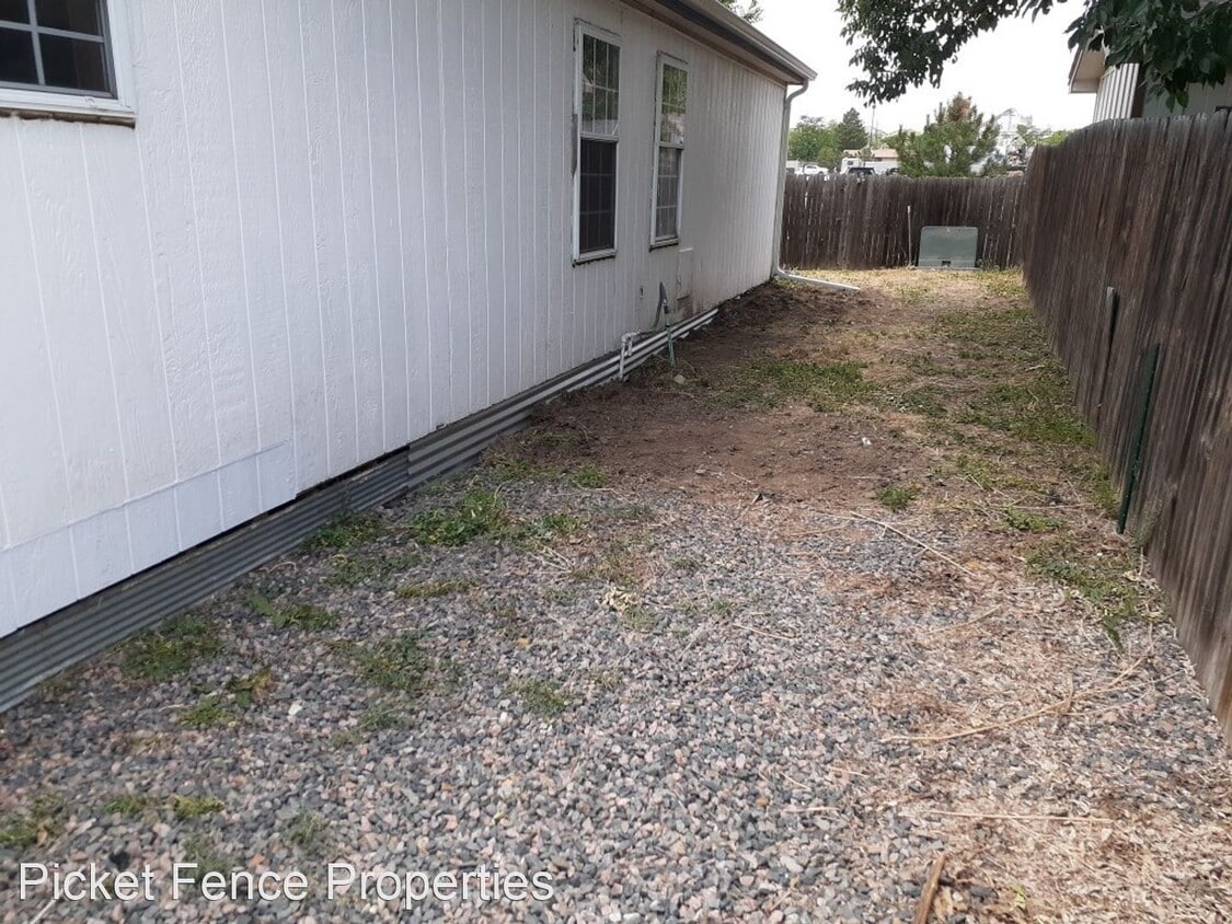 Building Photo - 3 br, 2 bath House - 8373 Monroe Circle