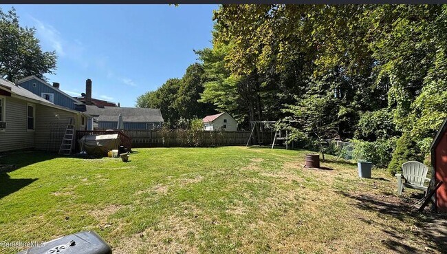 Foto del edificio - 100 Columbia St