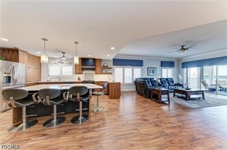Building Photo - 14813 Laguna Dr