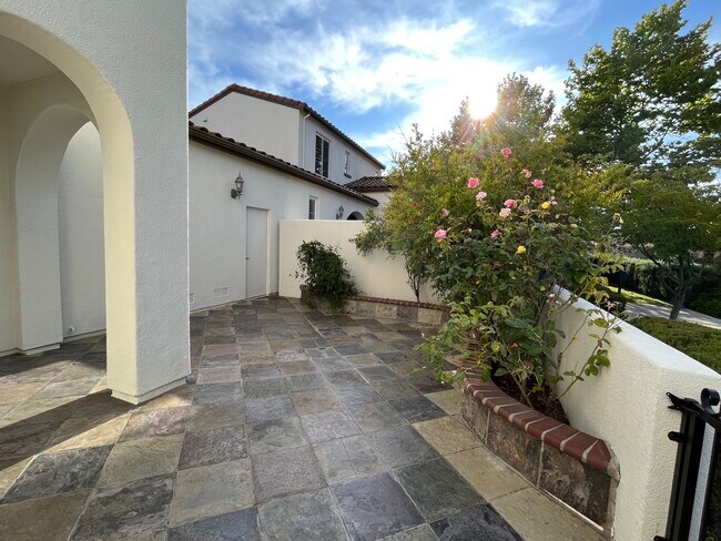 Foto del edificio - 1008 Cedarwood Loop