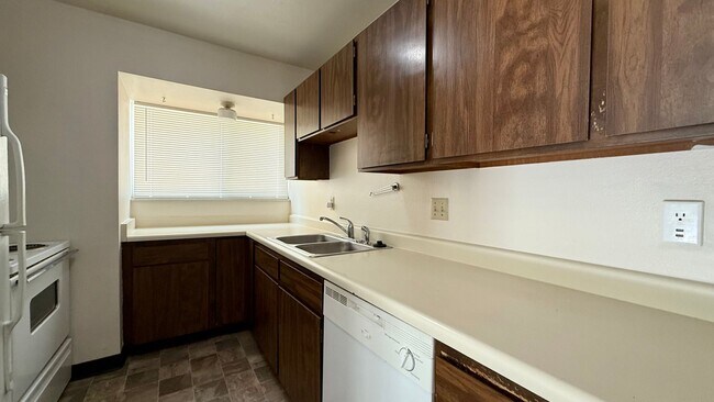 Foto del edificio - Move in ready unit on Holli Springs