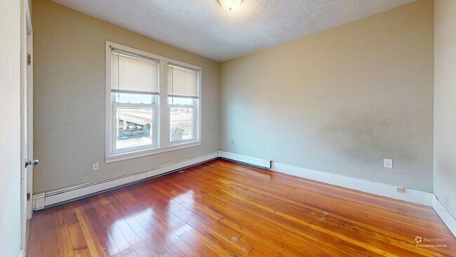 Foto del edificio - 280 McGrath Hwy