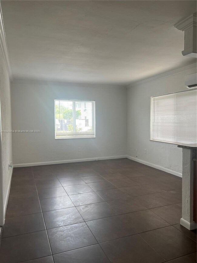 Foto del edificio - 520 NE 82nd Terrace