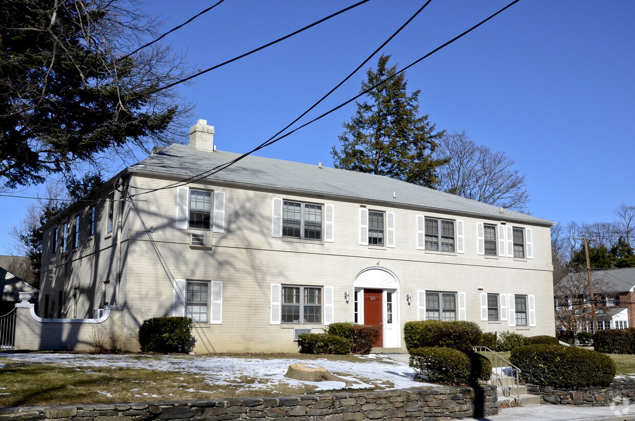 Primary Photo - 325 Haverford Ave
