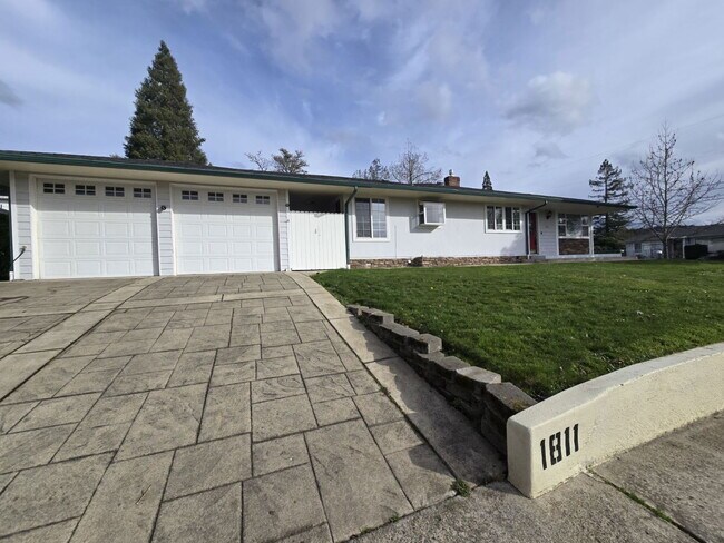 Foto del edificio - 1811 NW Kline St